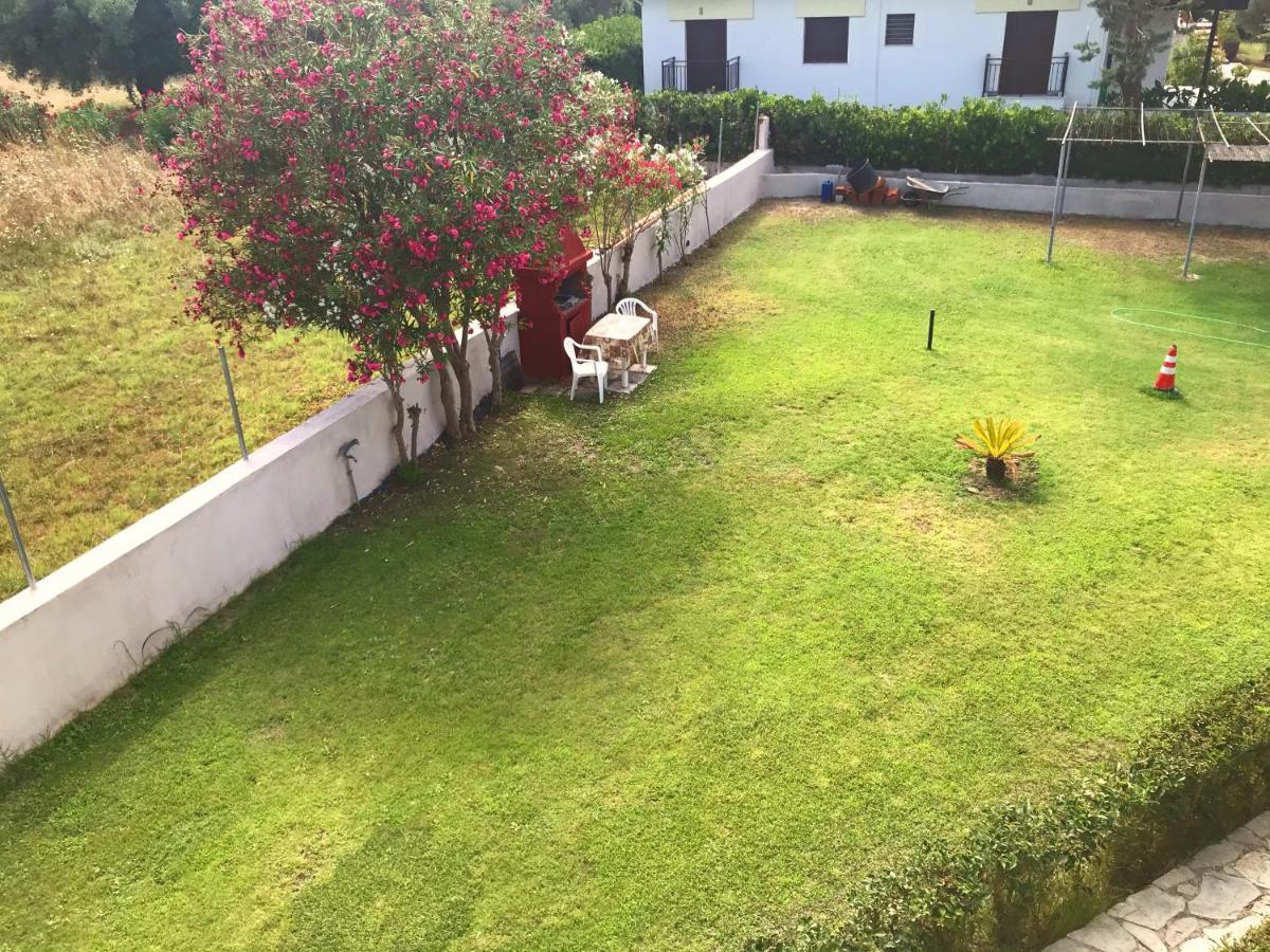 Villa Diamantis Apartments Hanioti Luaran gambar