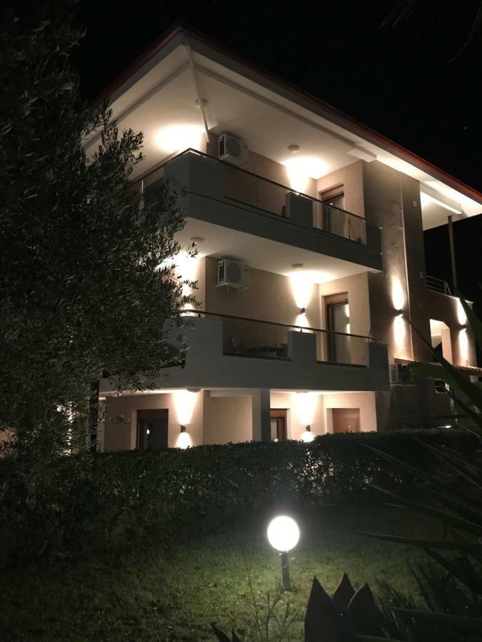 Villa Diamantis Apartments Hanioti Luaran gambar
