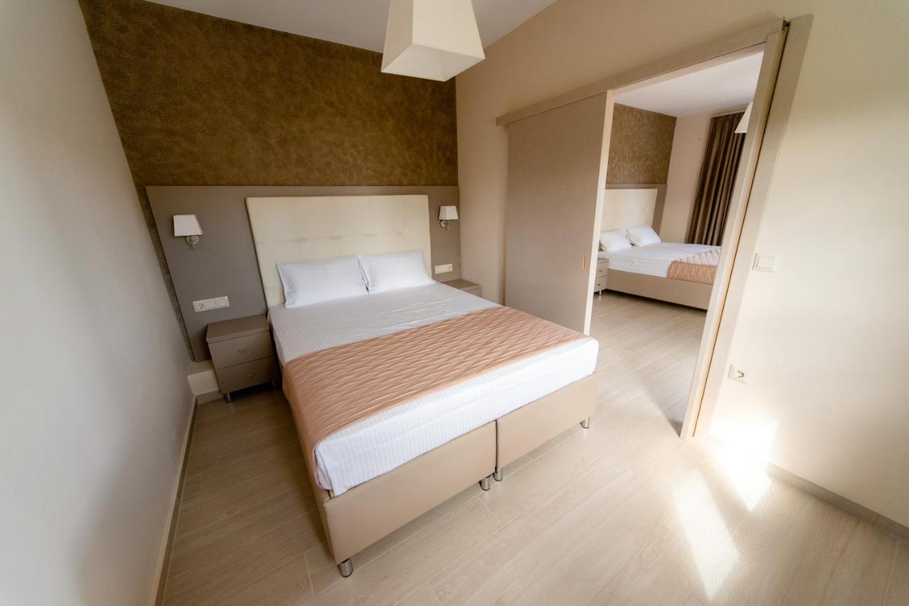 Villa Diamantis Apartments Hanioti Luaran gambar